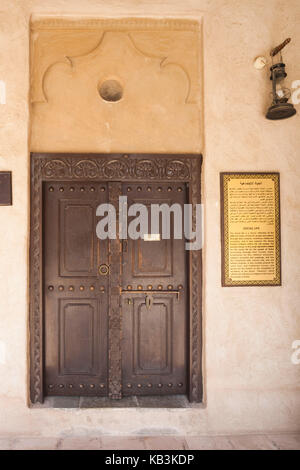 I UAE Dubai, Bur Dubai, shindagha Historic District, la casa dello Sceicco Saeed Al Maktoum, ex casa dubai righello, porta Foto Stock