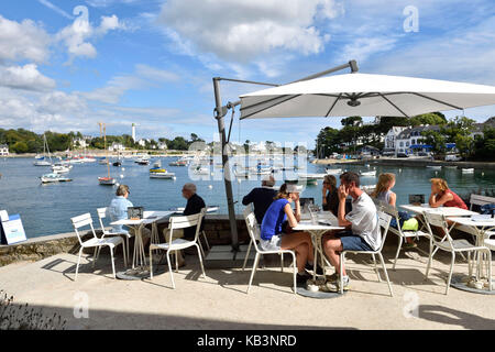 Francia, Finisterre, combrit, sainte porto marino lungo l'Odet affacciate sul fiume benodet sulla riva Foto Stock