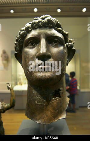 Regno Unito, Londra, Bloomsbury, British Museum, l'imperatore Adriano, 117-138 DC Foto Stock