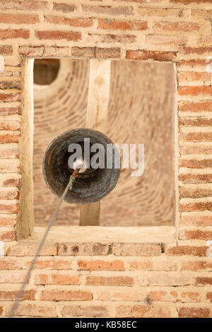 Corda, battaglio, bell, Belfry, verticale, vista dal basso Foto Stock