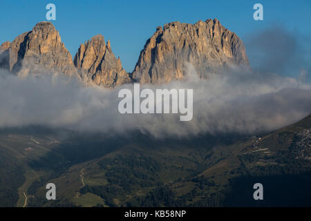 Europa, Italia, Alpi, Dolomiti, Monti, Sassolungo, Vista dal Rifugio Sass Becè Foto Stock