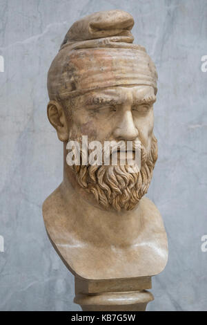 Roma. L'Italia. Busto testa di Daci, (2° C A.D), Braccio Nuovo, Museo Chiaramonti, Musei Vaticani. Musei Vaticani. Epoca di Traiano Foto Stock