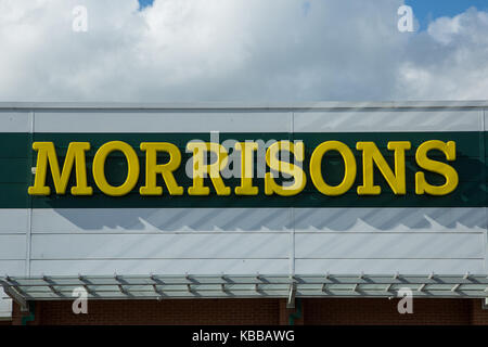 Morrisons supermercato a Leigh, England, Regno Unito Foto Stock