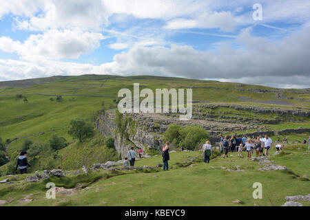 Malham Cove, malham, Yorkshire Dales National Park Foto Stock