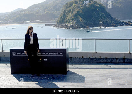 San Sebastian, Spagna. 27 Settembre 2017. Monica Bellucci partecipa alla fotocellula Donostia Award durante il sessantacinquesimo Festival del Cinema di San Sebastian il 27 settembre 2017 a San Sebastian, Spagna. | Verwendung weltweit/picture Alliance Credit: dpa/Alamy Live News Foto Stock
