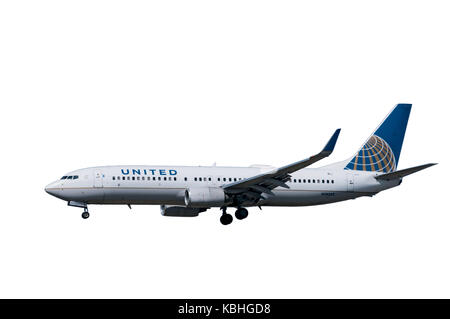 United Airlines 737 jet in atterraggio a LAX cut-out Foto Stock