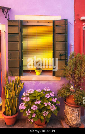 La finestra di visualizzazione a Burano, Italia Foto Stock