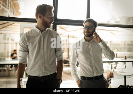 La gente di affari di prendere una pausa caffè Foto Stock