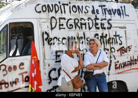 In sciopero i dipendenti di ospedale psichiatrico di protesta contro le condizioni di lavoro, Bron, Francia Foto Stock