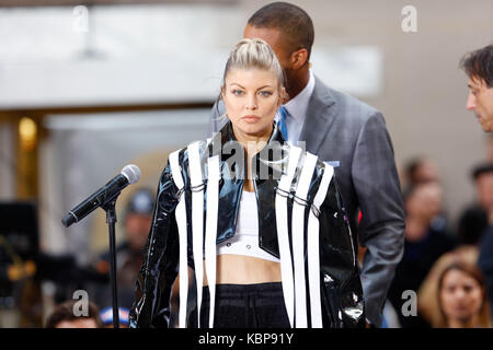 Fergie promuove il suo nuovo album 'Double dutchess' con una performance sul NBC today show su 9/22/17 Foto Stock