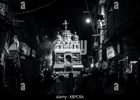 Junagadh,gujarat/India 30,settembre 2017 - La processione tazia visto durante il lutto processione di moharram, junagadh, Gujarat, India. Foto Stock