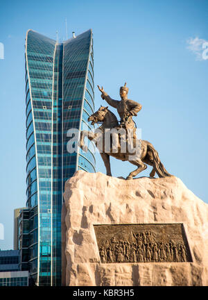 Statua di Damdin Sükhbaatar in Piazza Sükhbaatar, Ulan Bator, Mongolia Foto Stock