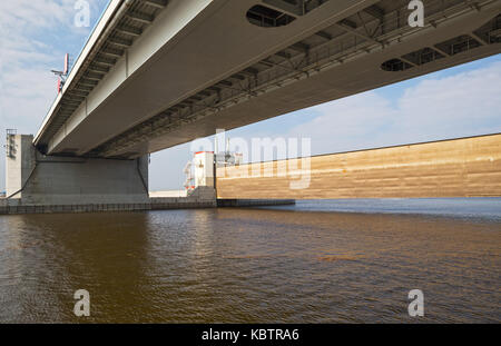 Pass di navigazione s-2 di San Pietroburgo dam. prevenzione delle inondazioni complesso impianto Foto Stock