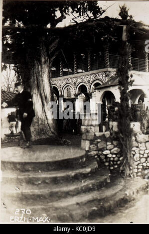 Eingang zur Moschee a Tirana. (BildID 15571715) Foto Stock