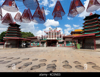 Tua Pek Kong o noto anche come vihara budhi bhakti viene pubblicizzato come il più antico kong hu cu tempio situato presso la città di Nagoya batam, Indonesia. Foto Stock