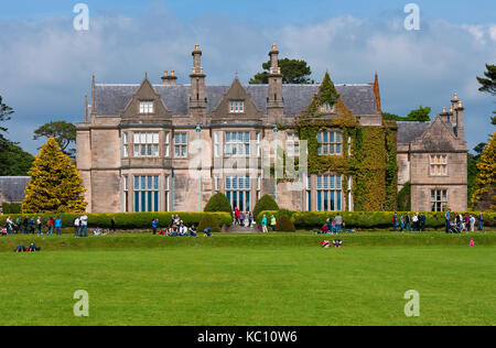 Muckross House e giardini, Parco Nazionale di Killarney, nella contea di Kerry, Irlanda Foto Stock