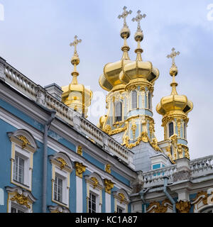 Esterno dettagli architettonici del palazzo di Caterina (Tsarskoe Selo), Pushkin, San Pietroburgo, Russia Foto Stock