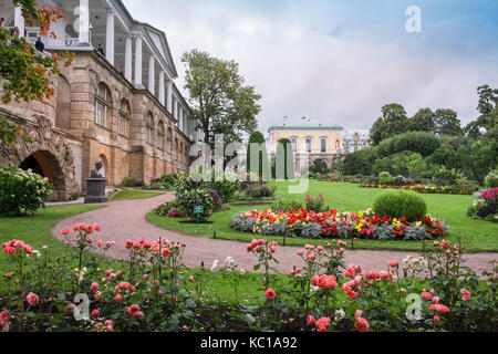 Nei giardini del palazzo, il Palazzo di Caterina (Tsarskoe Selo), Pushkin, San Pietroburgo, Russia Foto Stock