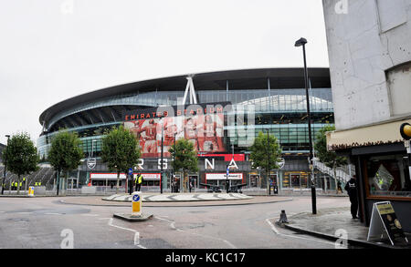 L'Emirates Stadium ospita l'Arsenal Football Club di Islington Highbury London Inghilterra UK Foto Stock