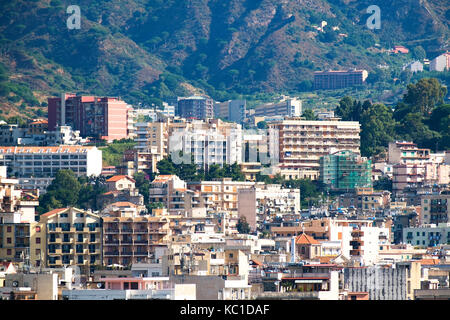 Case e appartamenti a messina sull isola di Sicilia. Foto Stock