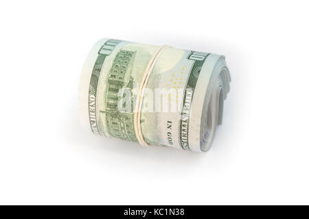 Stati Uniti valuta ufficiale, rotolo di un centinaio di dollari isolato su sfondo bianco con ombra morbida Foto Stock