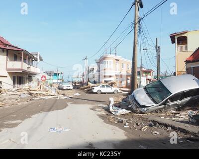 Maria di uragano ha distrutto tutto durante il passaggio su l'isola di Dominica. La popolazione non ha più nulla. Il 18/09/2017 Foto Stock