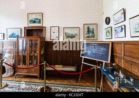 Livadiya, crimea - 21 settembre 2017: interni di classrooml nel palazzo di Livadia. Il palazzo era la residenza estiva dell'imperatore russo la famiglia mi Foto Stock