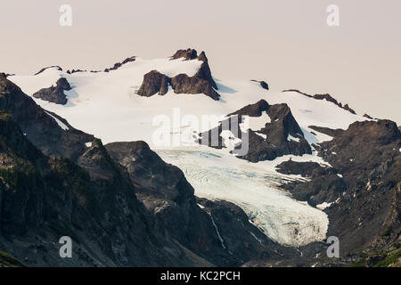 White Glacier e Glacier Creek lungo l'Hoh River Trail verso Blue Glacier, Olympic National Park, Washington state, USA Foto Stock