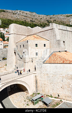 Dubrovnick antiche mura della città Foto Stock