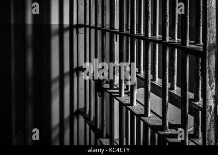 Giustizia e criminalità - cella di prigione bar Foto Stock