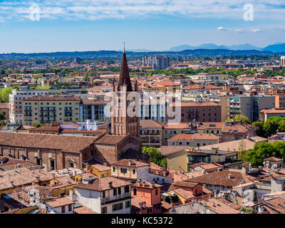 Vista dalla Torre dei Lamberti, la Torre dei Lamberti, Verona, veneto, Italia, Europa Foto Stock