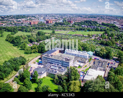 Vista aerea di Uwe Bower Ashton Campus per giorno, Ashton Court, Bristol Foto Stock
