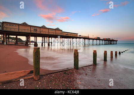 Teignmouth pier al tramonto Foto Stock