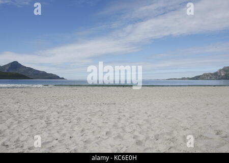 Spiaggia di sabbia Kvaløya Tromsø giorno di estate Foto Stock