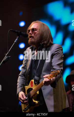 Tom Petty eseguendo in Toronto con la a tutto rock nel 2017. Foto Stock