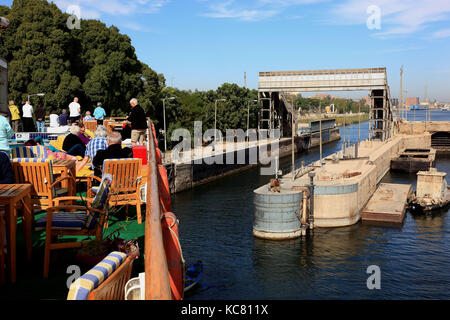 Parte del sistema di bloccaggio, il blocco navale a esna sul Nilo, Alto Egitto, Africa Foto Stock