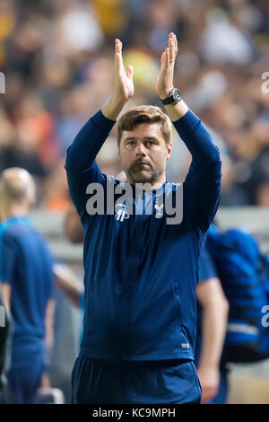 Nicosia, Cipro - Semptember 26, 2017: Pullman di Tottenham Mauricio Pochettino durante la UEFA Champions League tra Bologna VS Tottenham Hotspur Foto Stock