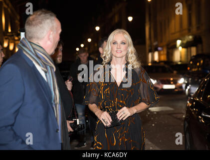 Joely richardson ad Harper's Bazaar donne dell'anno awards 2016 a Londra Foto Stock