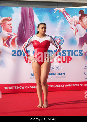 Midlands britanniche di base a ginnastica stelle ellie downie e kristian thomas ha annunciato ufficialmente che Birmingham è stata scelta come città ospite per il 2018 Gymnastics World Cup. ellie downie; nella foto © ged noonan/alamy Foto Stock