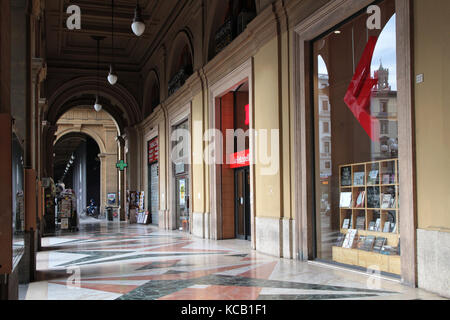 FIRENZE, 13 settembre 2015 : Piazza della Repubblica arcate nel centro di Firenze. Foto Stock