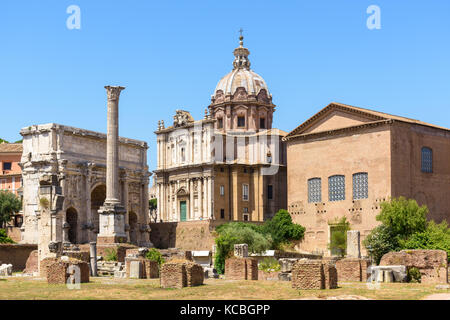 Colonna di Phocas & Curia Julia, Foro Romano, Roma, Italia Foto Stock