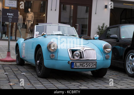 Augsburg, Germania - 1 ottobre 2017: 1959 mg a 1600 oldtimer auto presso il classico fuggerstadt 2017 oldtimer rallye il 1 ottobre 2017 ad Augsburg, germa Foto Stock