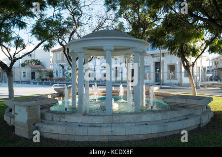 Fontana in piazza Kostis Palamas a Paphos Old (Ktima) Paphos Cipro Foto Stock