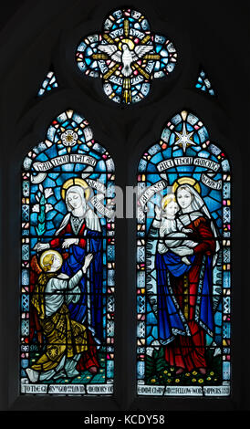 Dell'Annunciazione e della Vergine e il bambino in vetro colorato, Chiesa di S. Giovanni Battista Abthorpe, Northamptonshire, England, Regno Unito Foto Stock