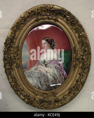 Imperatrice Eugenie (1826-1920), 1855, francese, Sèvres, smalto dipinto su rame; gesso e gilt-telaio in legno, globale (smalto): 7 7/8 Foto Stock