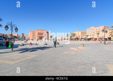 Ouarzazate, Marocco - Jan 4, 2017: Vista della piazza centrale. Area di Ouarzazate è film-making posizione, dove il Marocco il più grande studios Foto Stock