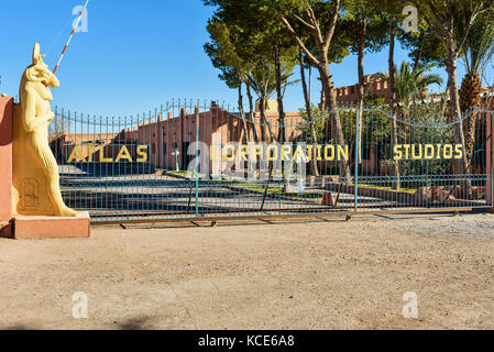 Ouarzazate, Marocco - Jan 4, 2017: ingresso ad Atlas Corporation Studios è film studio. Area di Ouarzazate è film-making posizione, dove il Marocco bigg Foto Stock