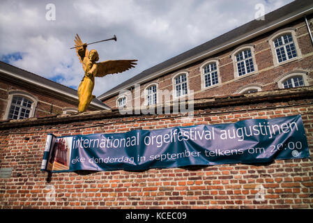 Uno dei sette angeli dell'apocalisse Gand Belgio Foto Stock