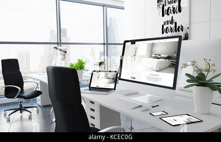 Office desktop 3D rendering con hotel sito web home sullo schermo Foto Stock