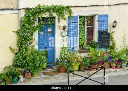 Contenitore giardino, Arles, Francia Foto Stock